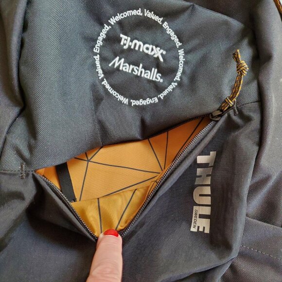 NNU Thule TJ Maxx/Marshalls Black Backpack - Picture 3 of 7